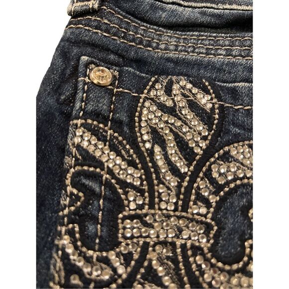 MISS ME Rhinestones embroidered capri jeans - Picture 7 of 12